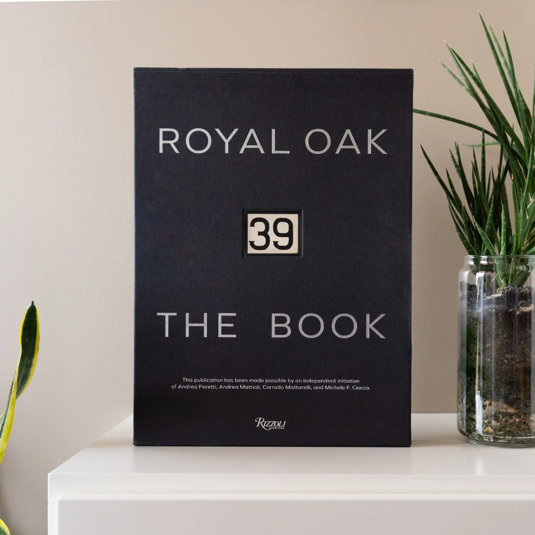 Royal Oak 39 The Book