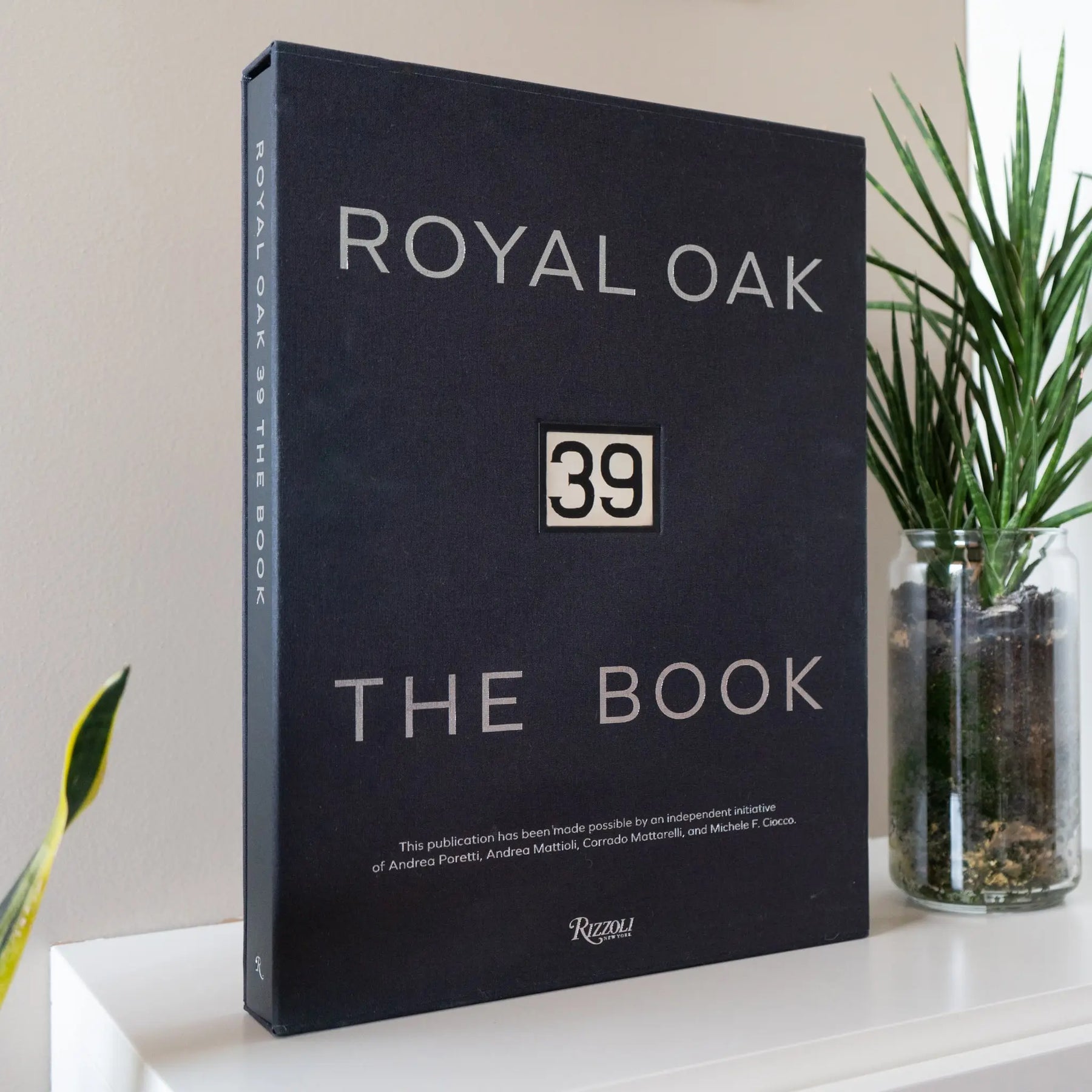 Royal Oak 39 The Book